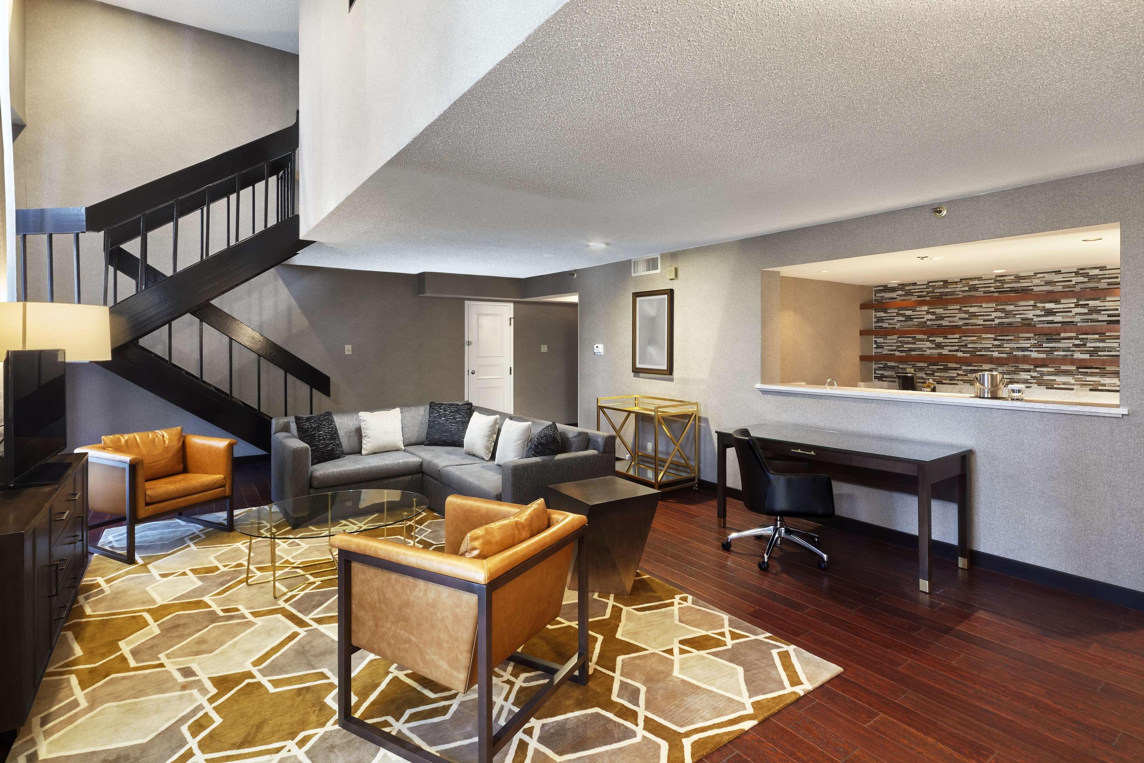 Doubletree By Hilton Dallas Near The Galleria Extérieur photo