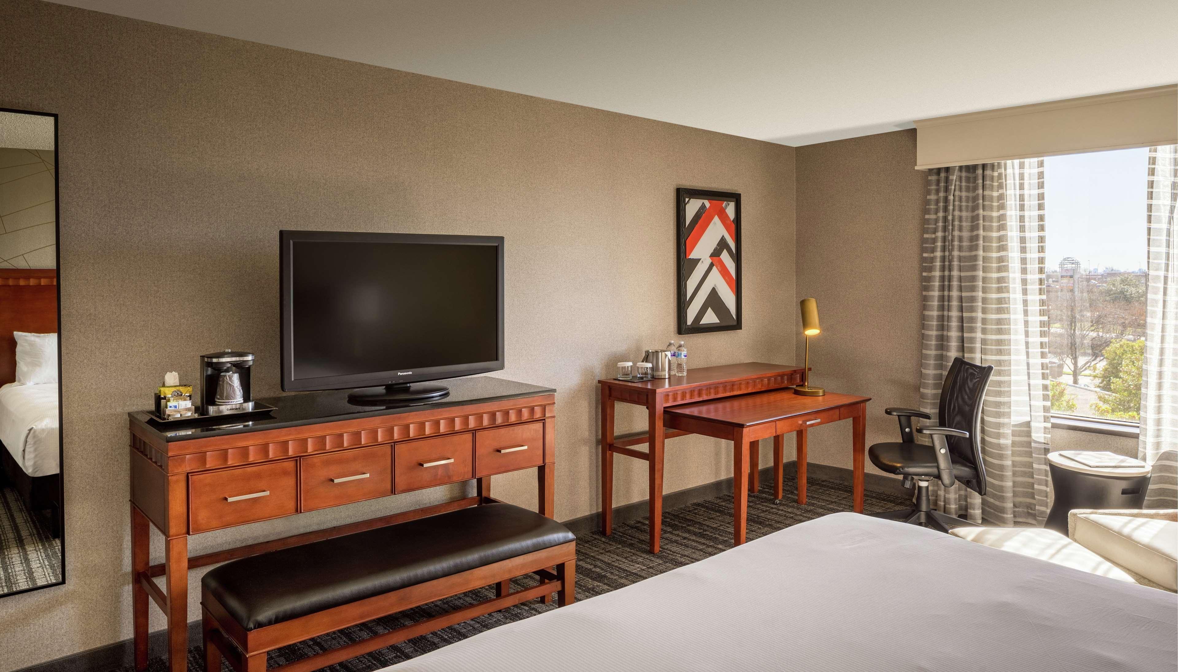 Doubletree By Hilton Dallas Near The Galleria Extérieur photo
