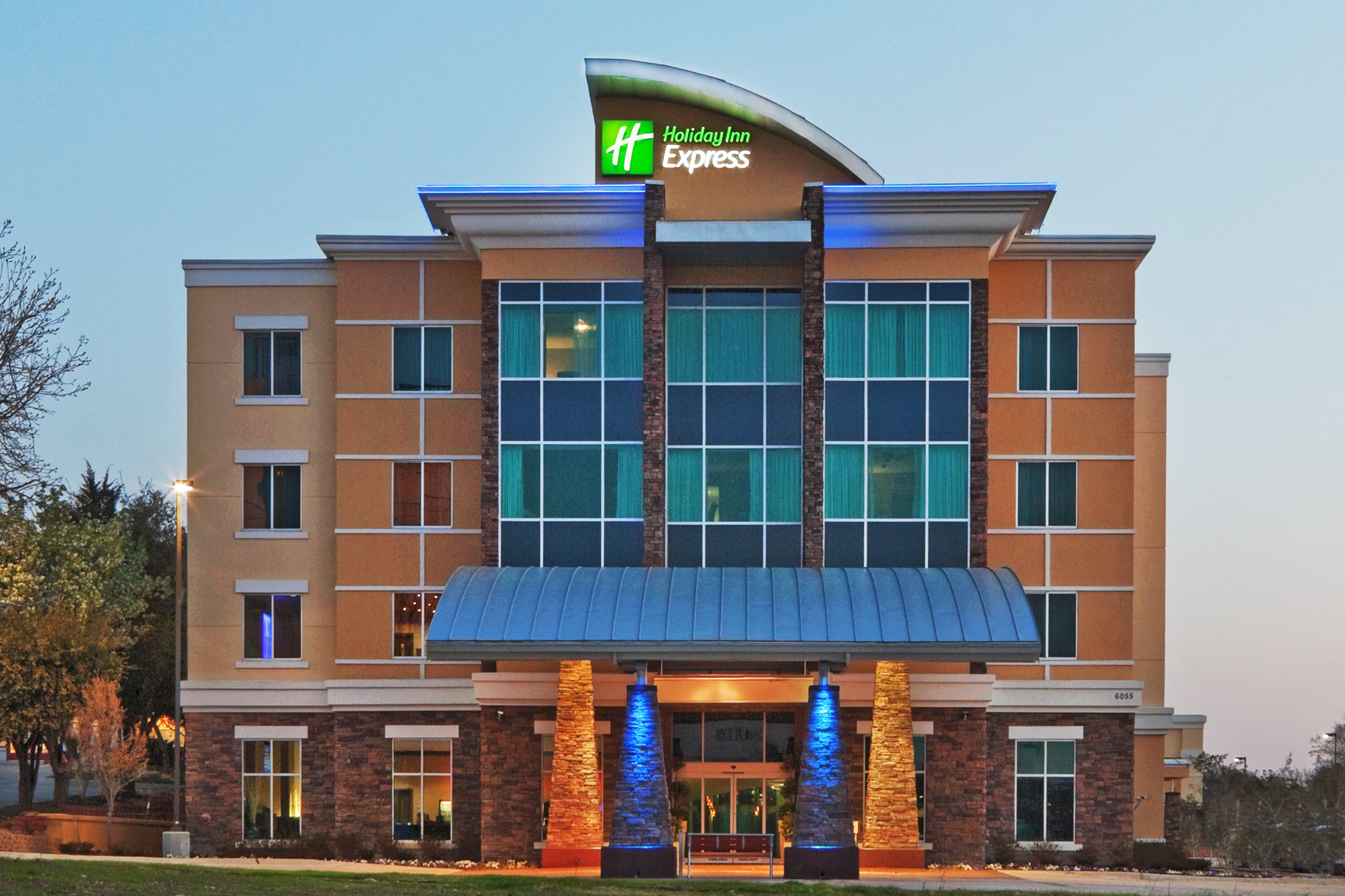Doubletree By Hilton Dallas Near The Galleria Extérieur photo