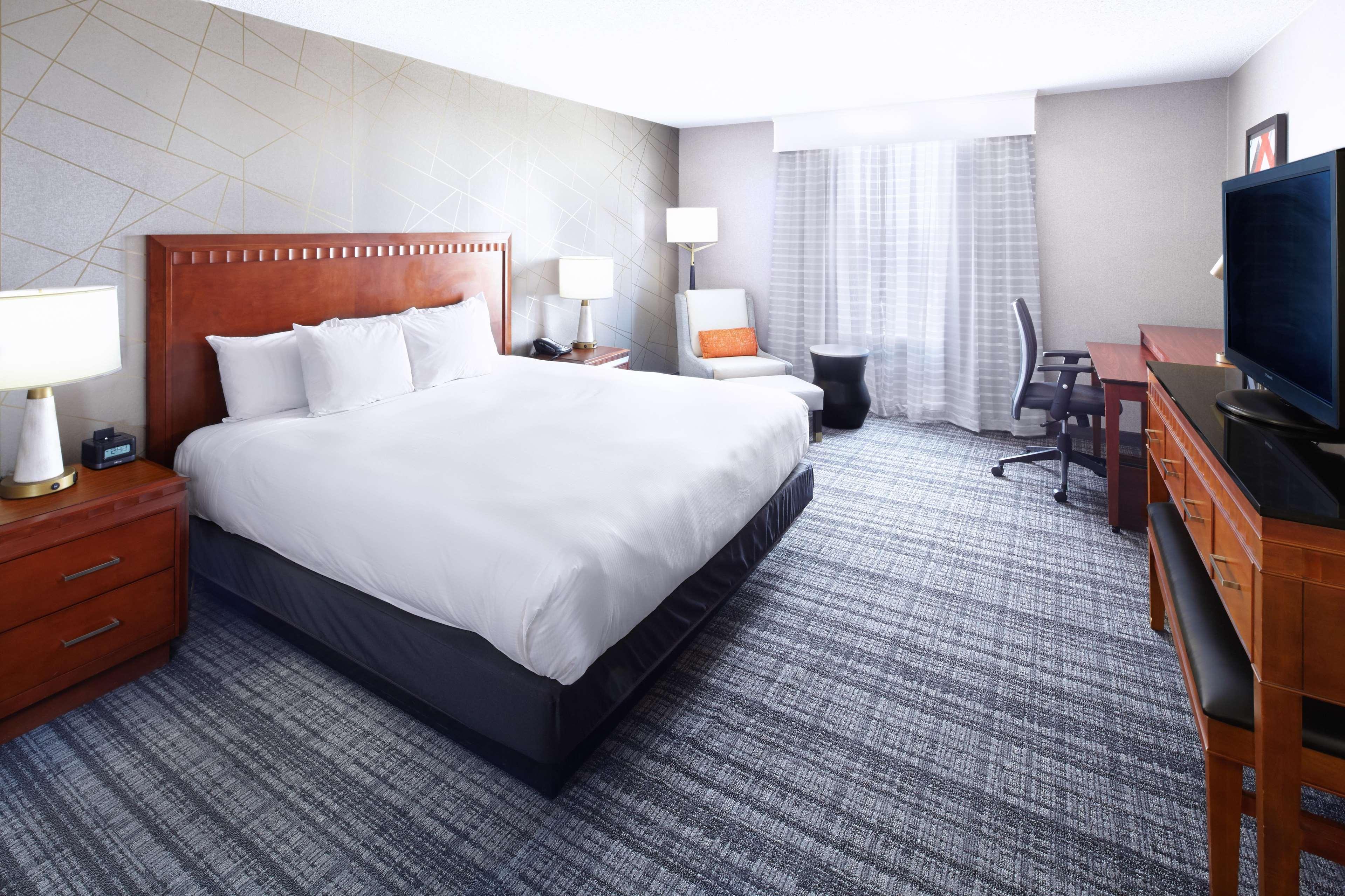 Doubletree By Hilton Dallas Near The Galleria Extérieur photo