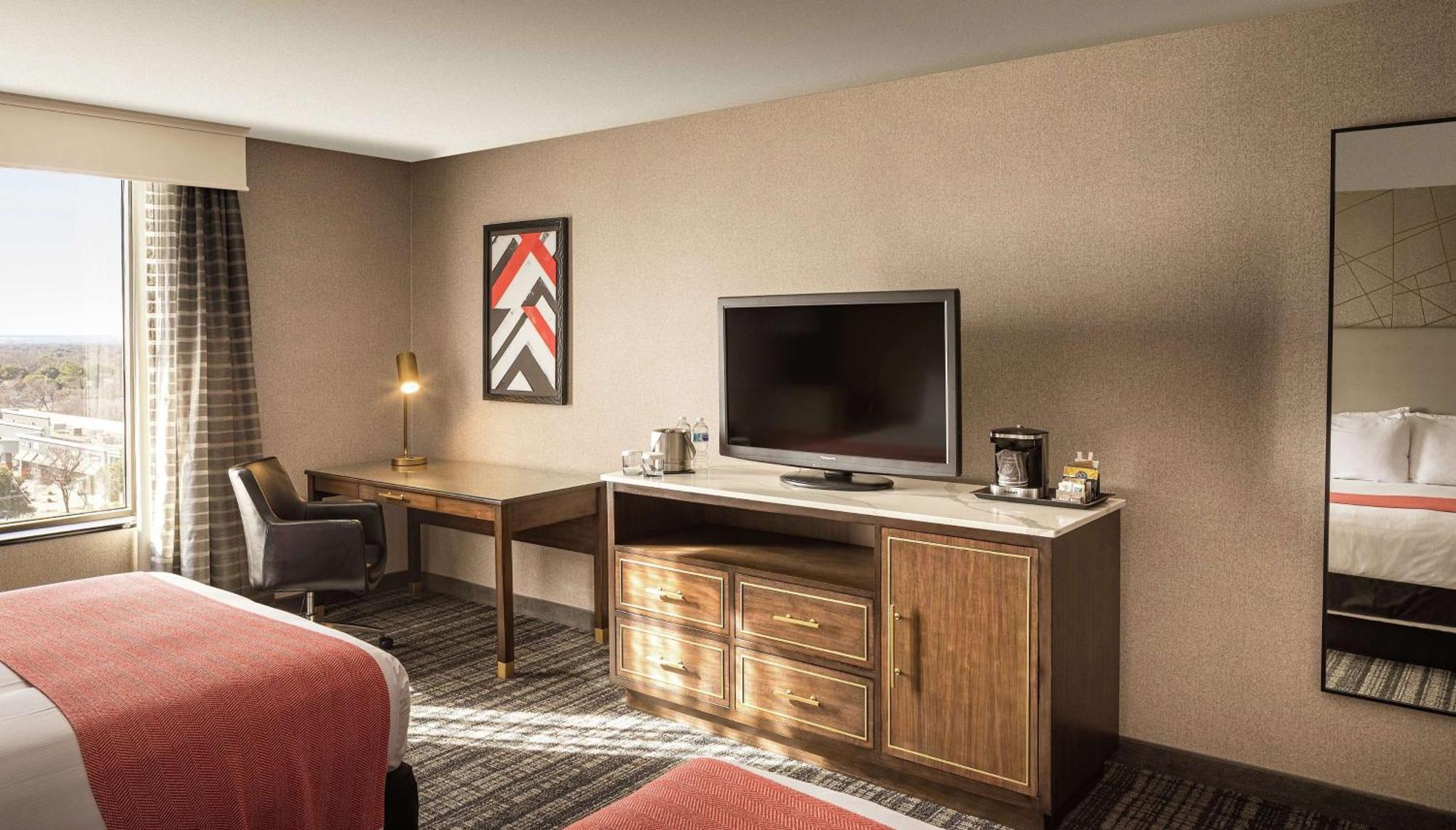 Doubletree By Hilton Dallas Near The Galleria Extérieur photo